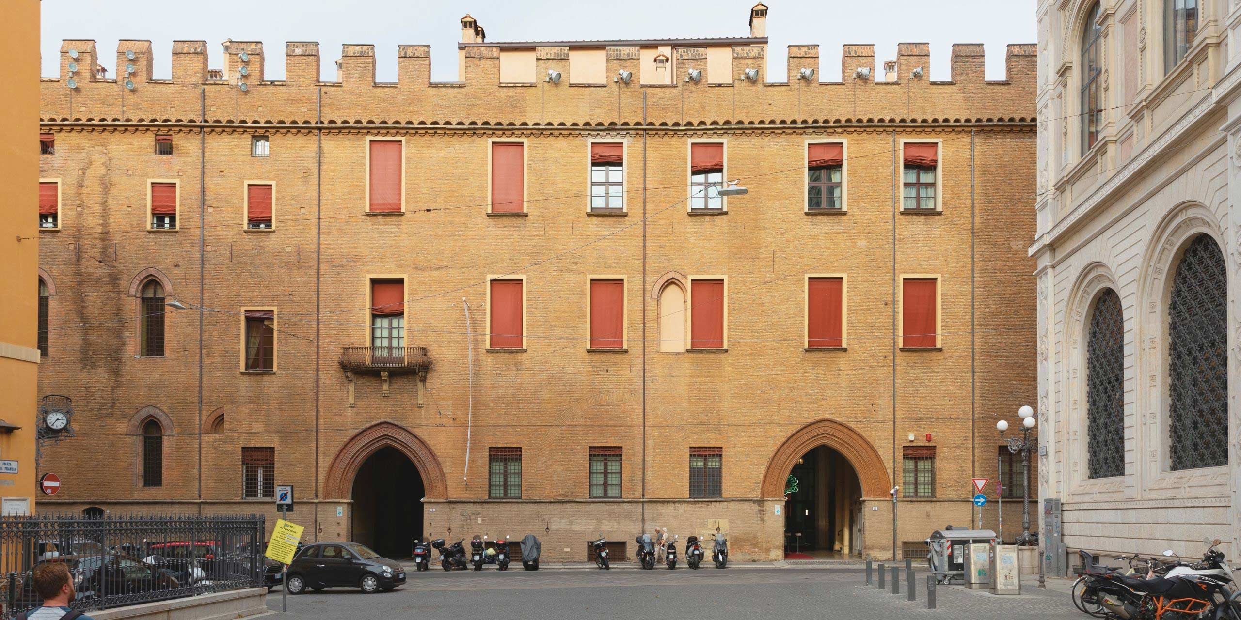 Vista frontale del Palazzo